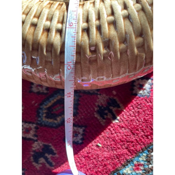 Vintage Ceramic Wall-Hanging Flower Basket - Picture 5 of 7